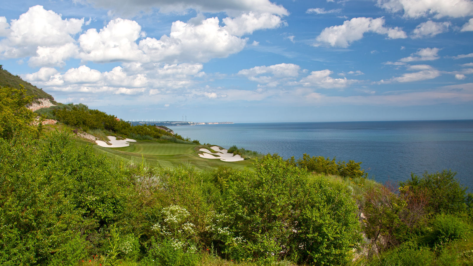 thracian-cliffs-golf-focus-fairways-1